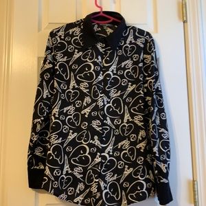 Black print snap from blouse